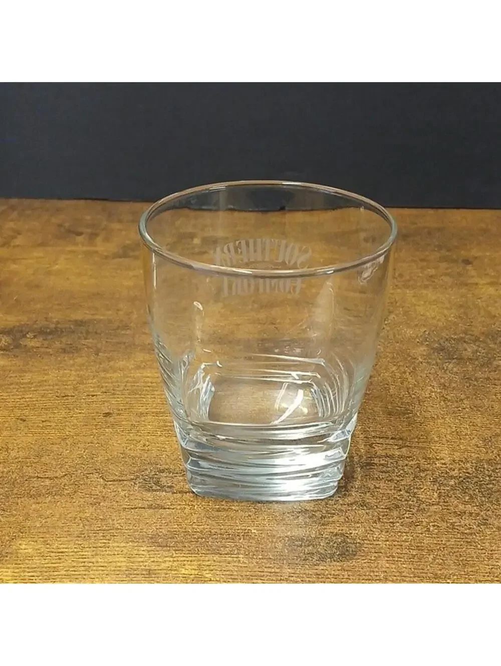 Southern Comfort Embossed Whiskey Cocktail Lowball Glass - Picture 2 of 5